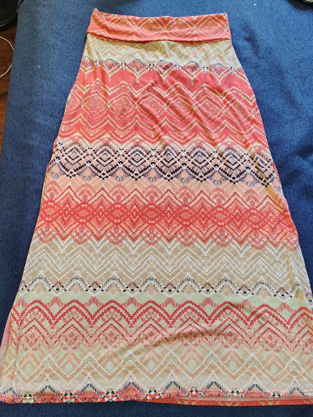 Joe Benbasset Coral and Cream Patterned Maxi Skirt